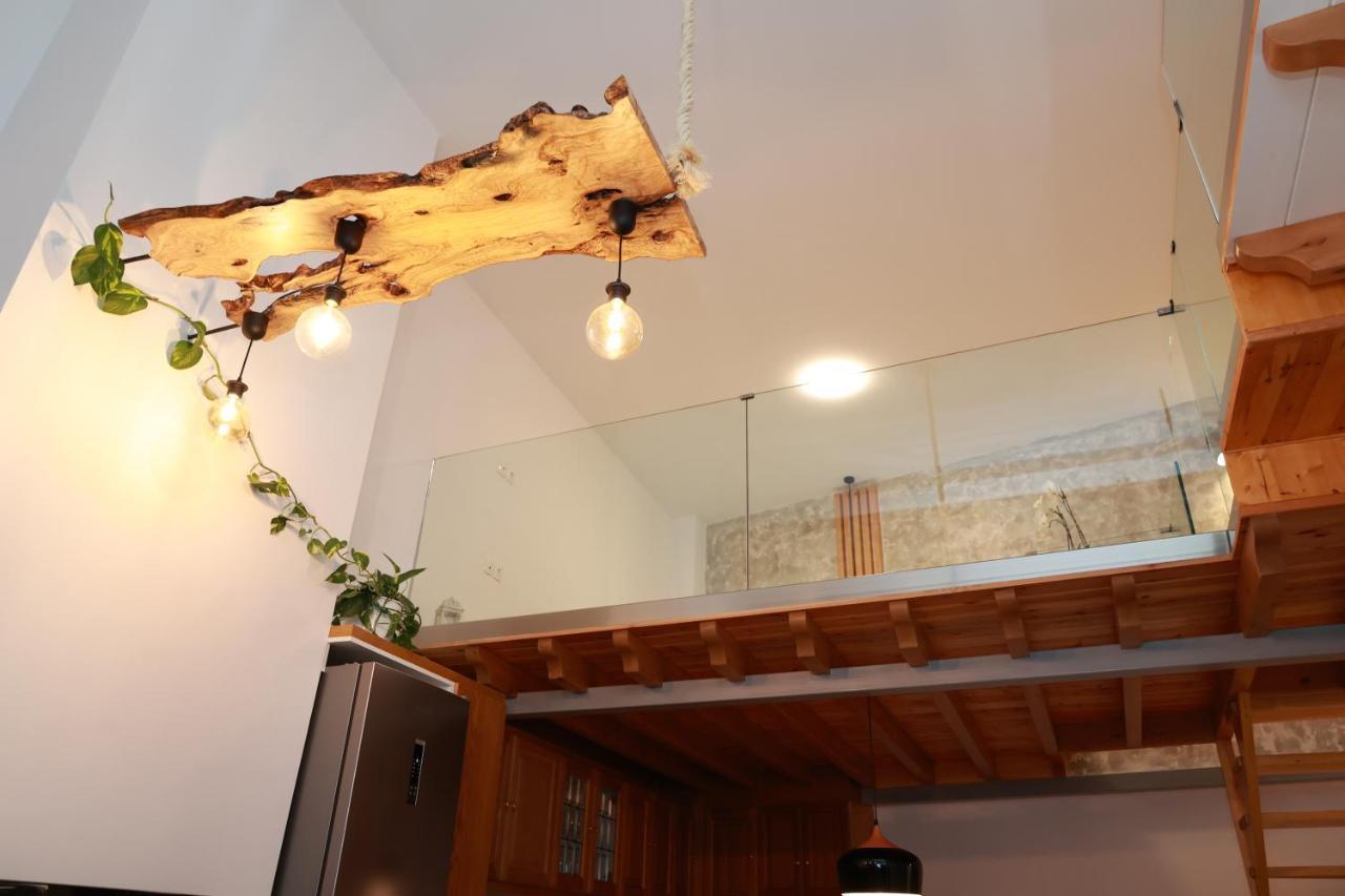 Cane'S Family Guest House Plomari ภายนอก รูปภาพ