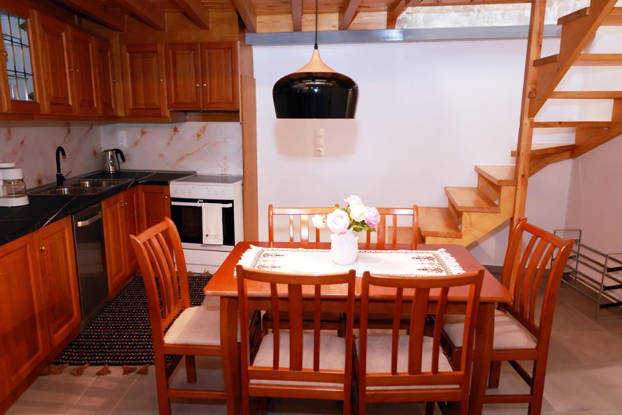 Cane'S Family Guest House Plomari ภายนอก รูปภาพ